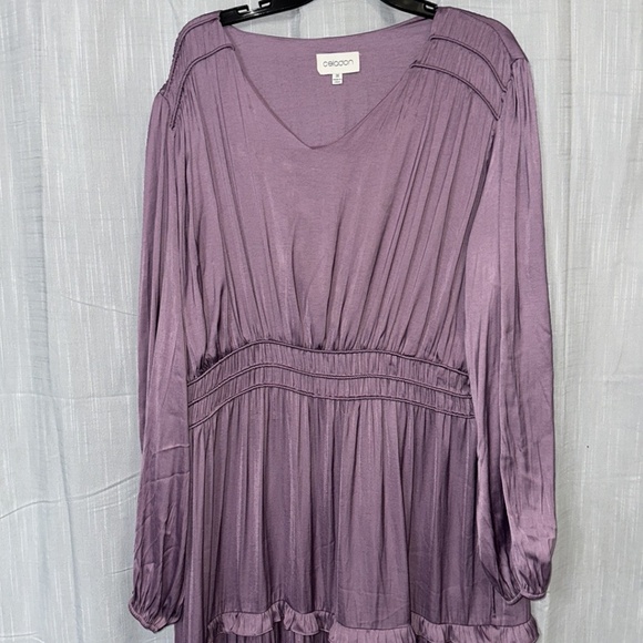 Silk dress - Picture 1 of 7